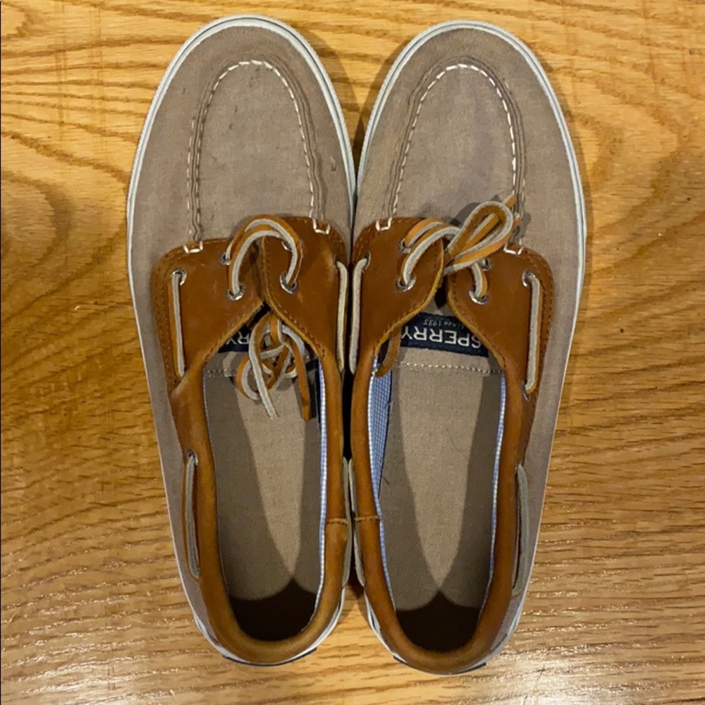 Men’s Sperry Top Sider boat shoes size 10.5M tan